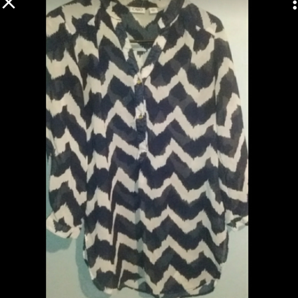 Zig zagged shirt